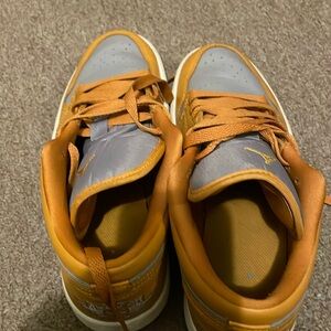 Woman Jordan one Low top